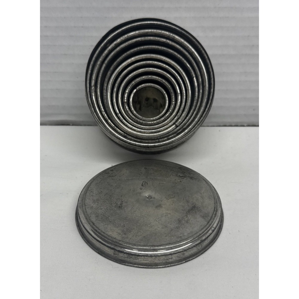 Vintage Tin Pastry Nesting 9-Set Fluted/Crimped Cookie Biscuit Cutters